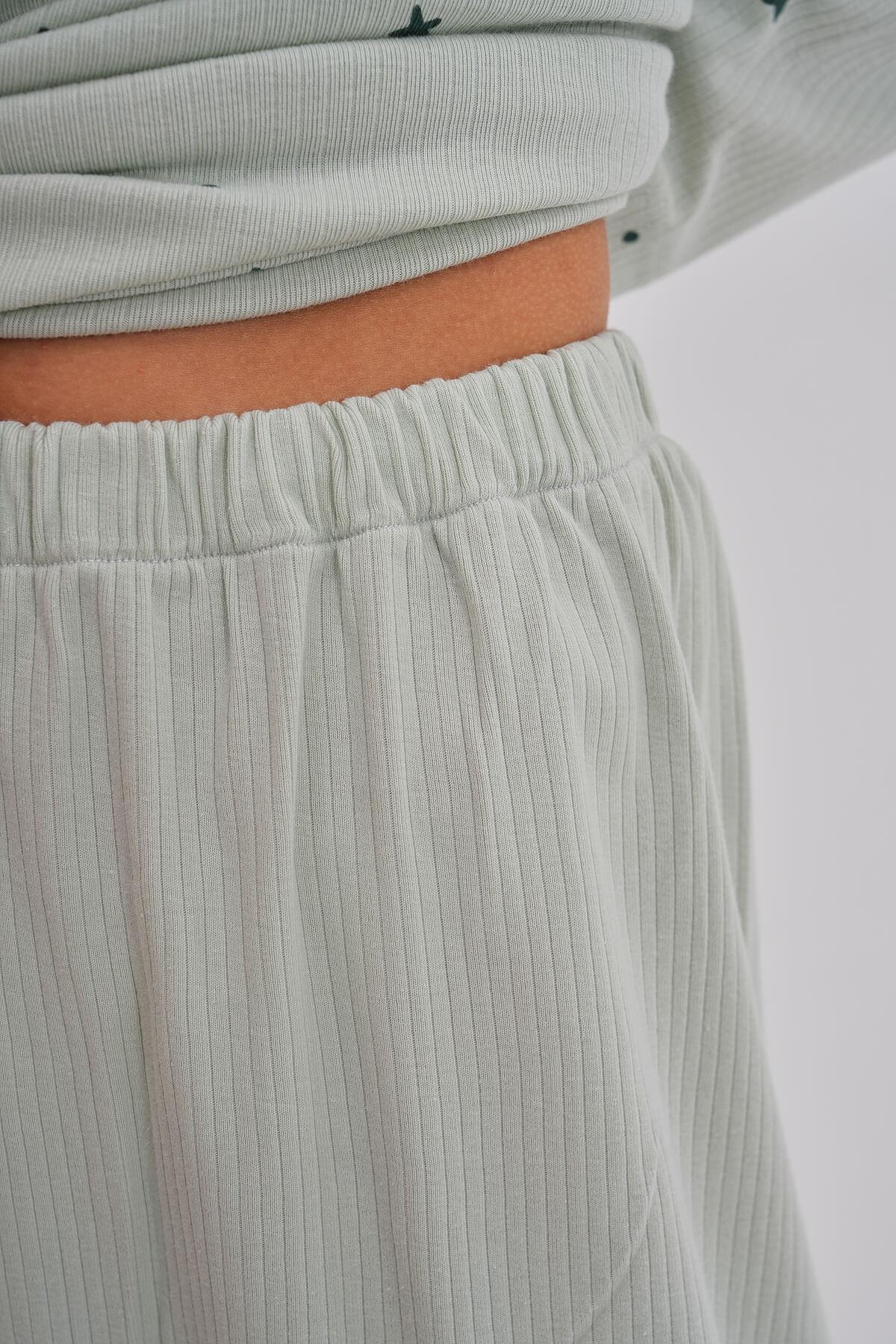 Uzun Kol Önden Düğmeli Desenli Lohusa Hamile Pijama Takımı Yeşil - 6150