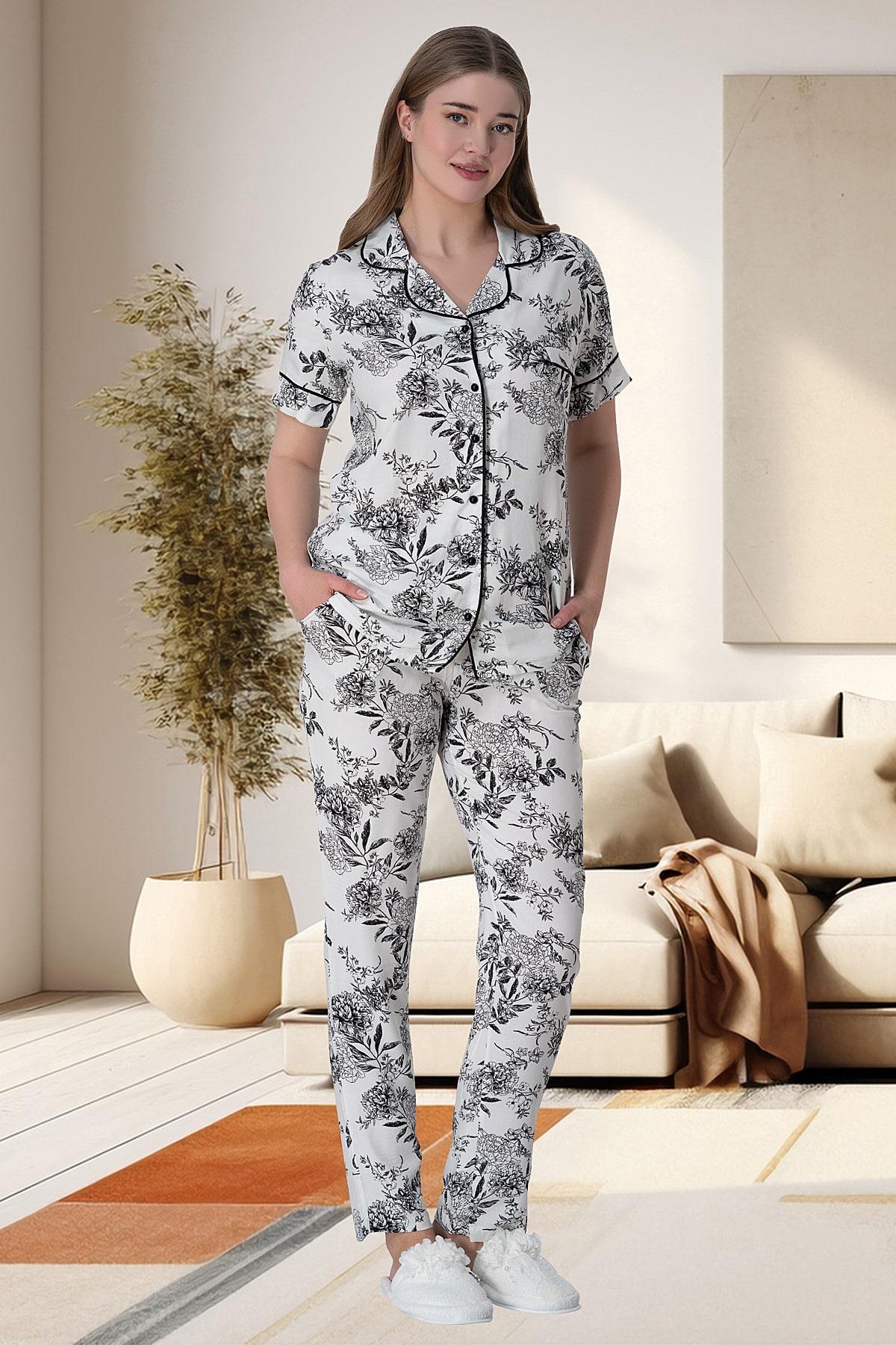 Çiçek Desenli Boydan Düğmeli Kısa Kollu Pijama Takımı Siyah - 6015