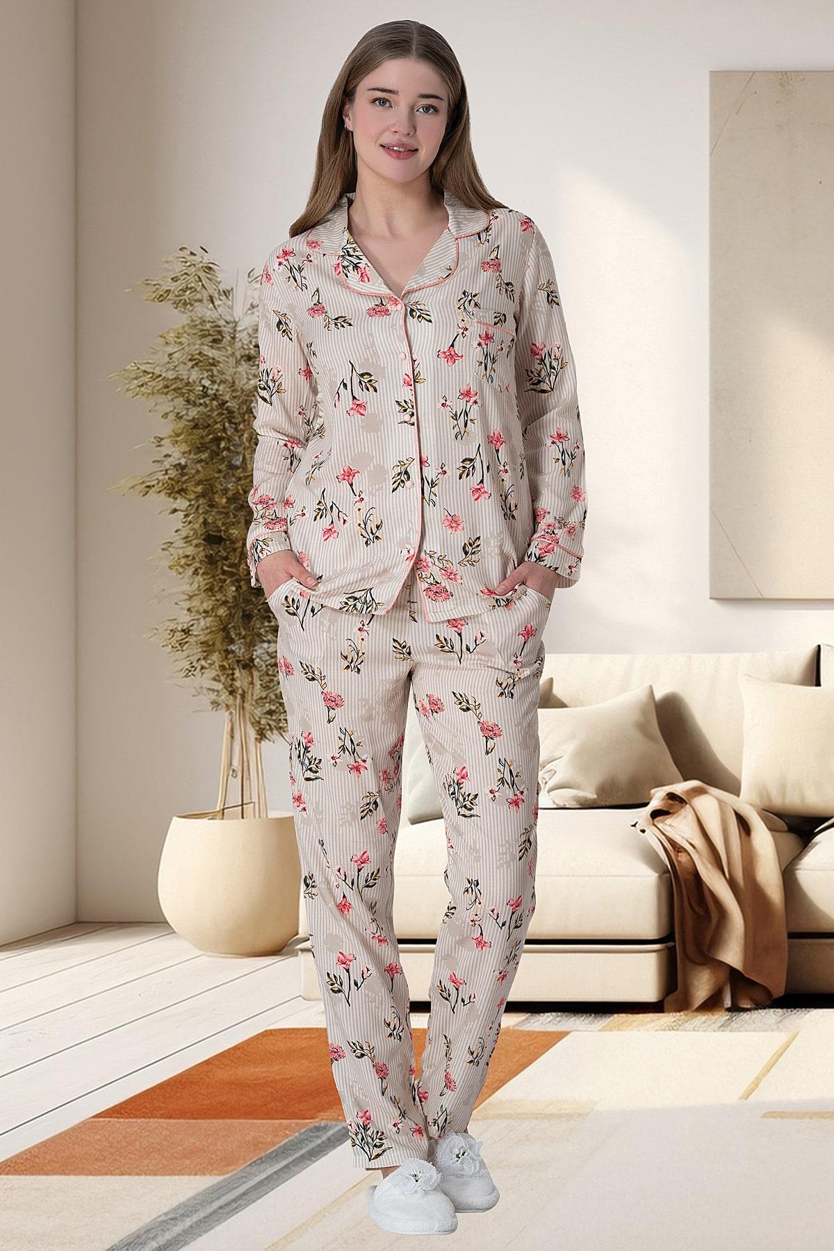 Çiçek Desenli Cep Detaylı Boydan Düğmeli Uzun Kollu Pijama Takımı Pudra - 6023