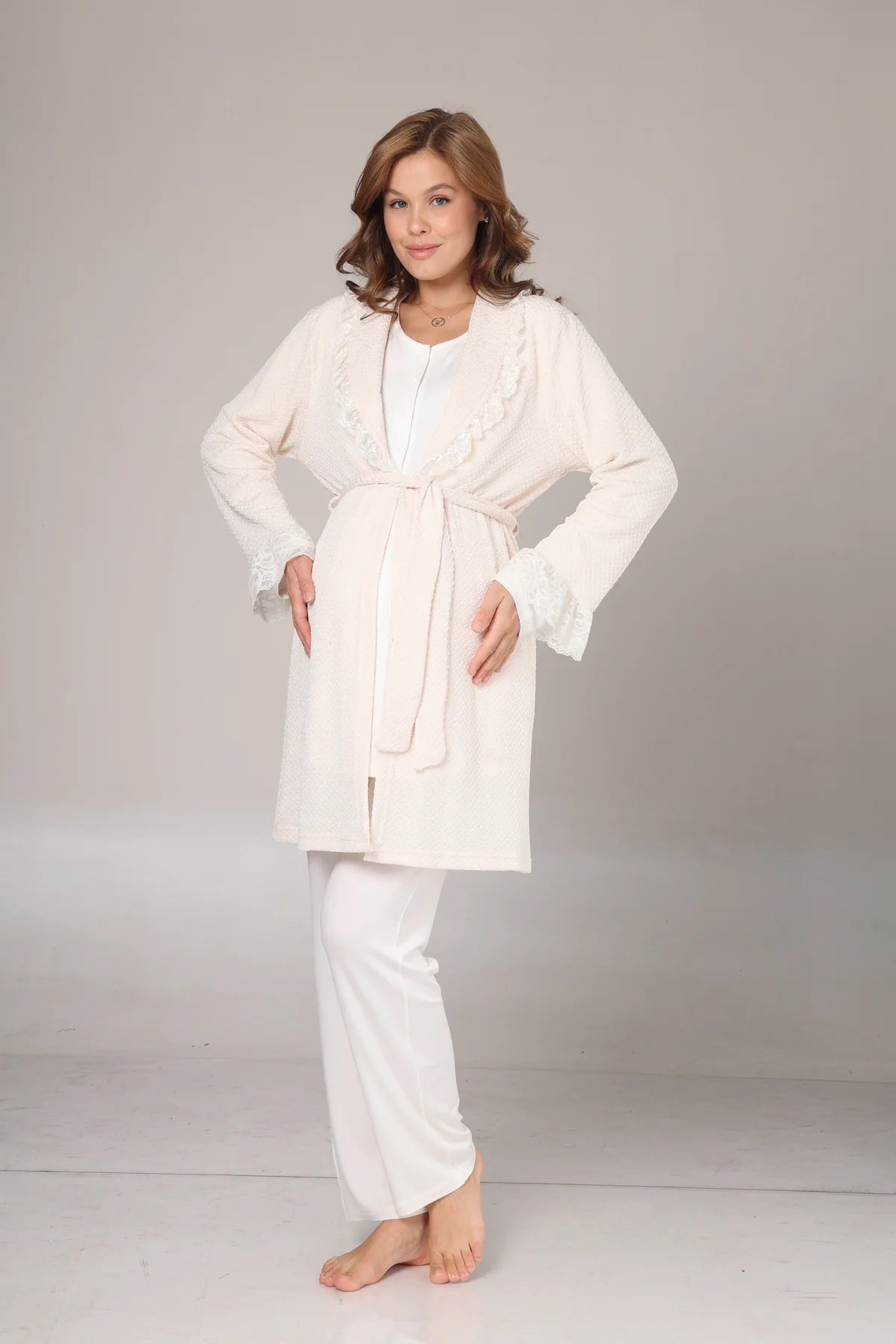 Yakası Fırfırlı Kışlık Sabahlıklı Lohusa Hamile  3'Lü Pijama Takımı Krem-1010