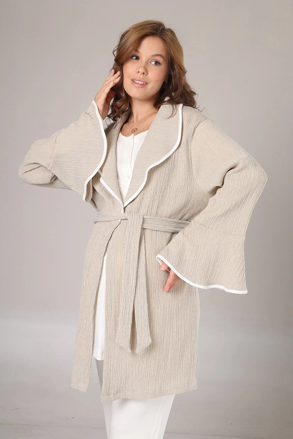 Kışlık Krepon Dokulu Sabahlıklı Lohusa Pijama Takımı Bej -1005