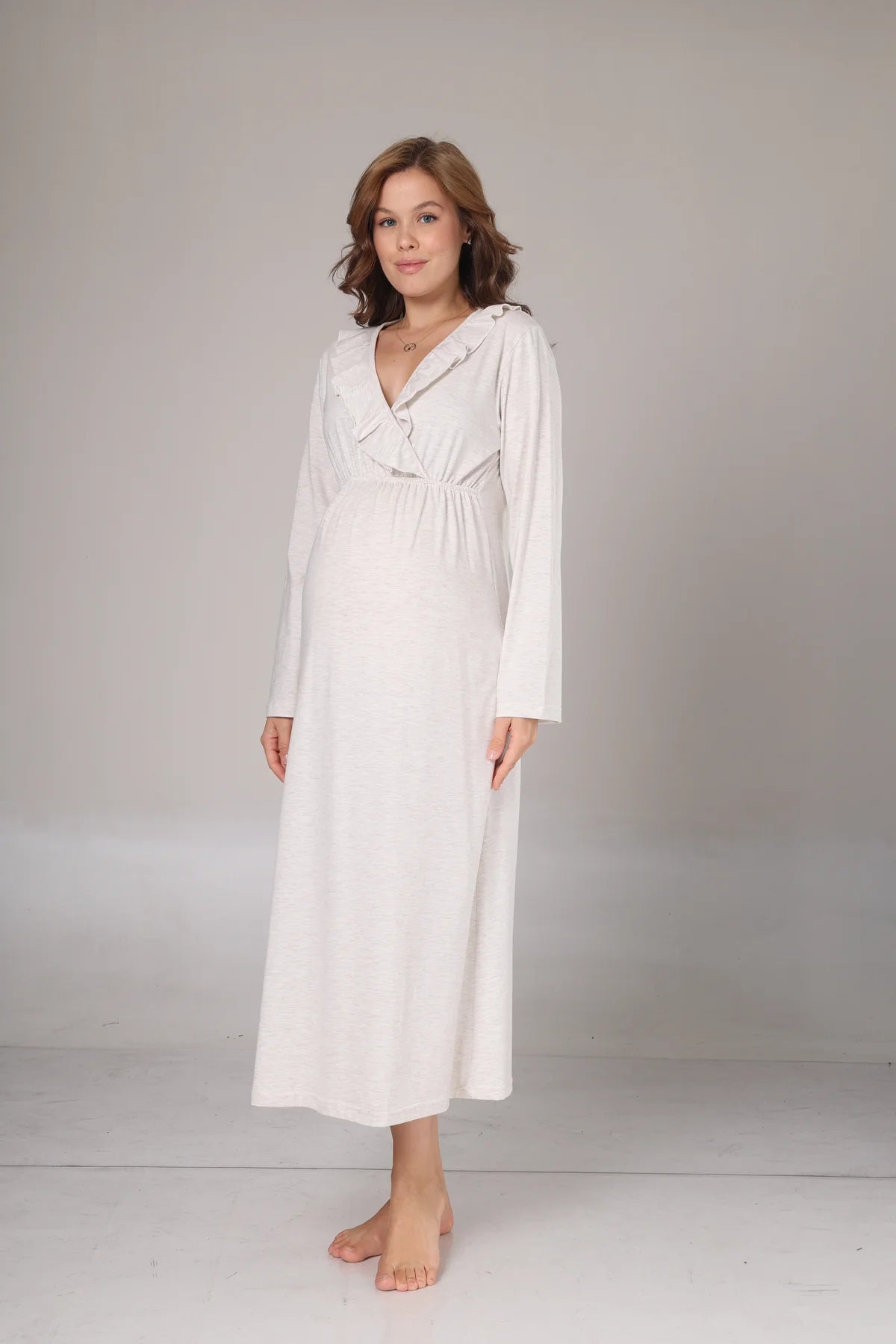 Uzun Kollu Yumuşak Dokulu Kruvaze Sabahlıklı Lohusa Hamile Gecelik Takımı  Bej Melanj-1026