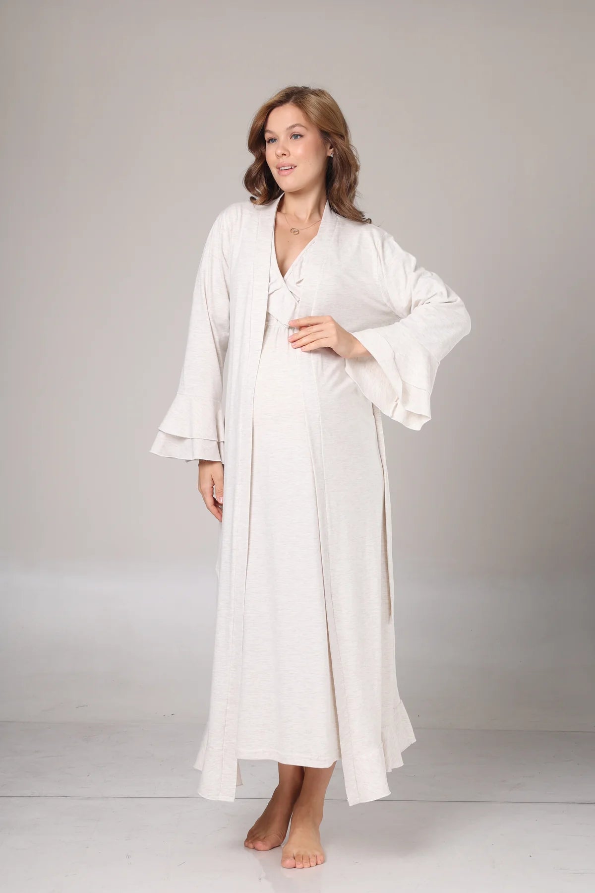 Uzun Kollu Yumuşak Dokulu Kruvaze Sabahlıklı Lohusa Hamile Gecelik Takımı  Bej Melanj-1026