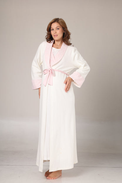 Kışlık Dantel Detaylı Sabahlıklı Kruvaze Gecelik Takımı Pembe - 1025