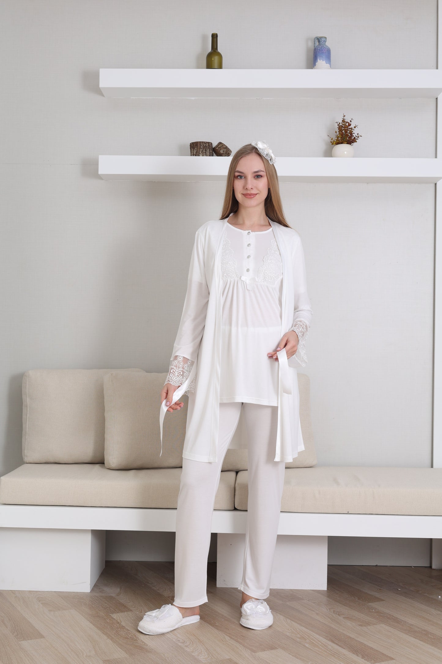 Dantelli Yaka  Sabahlıklı Lohusa Pijama Takımı - 3434