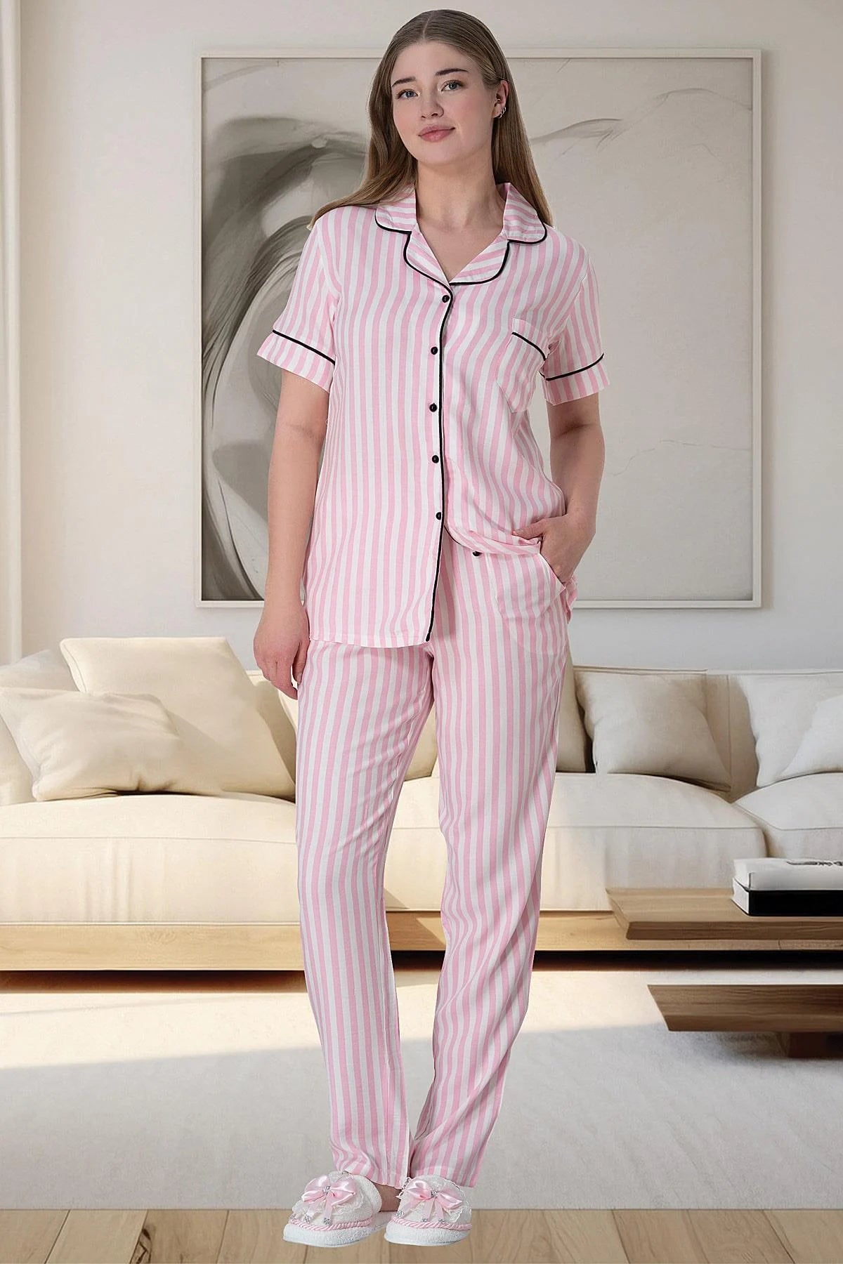 Dikey Çizgili Boydan Düğmeli Kısa Kollu Pijama Takımı Pembe - 5150