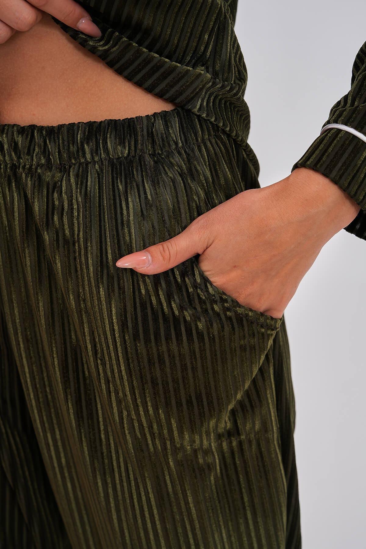 Boydan Düğmeli Cep Detaylı Kadife Pijama Takımı Yeşil - 6120